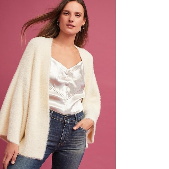 Anthropologie Sweaters - ANTHROPOLOG Cozy Nights Cropped Kimono NWT